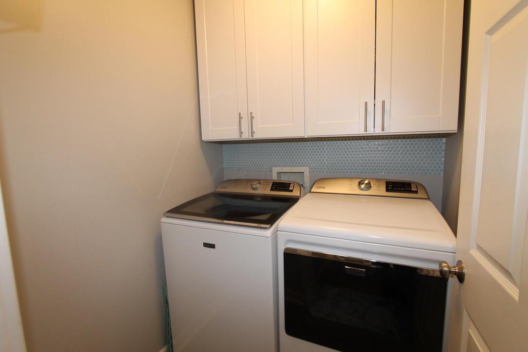 4836 Heath Trails Road Hilliard, OH 43026 - Photo 16 of 32 1st Floor Laundry w/ cabinets