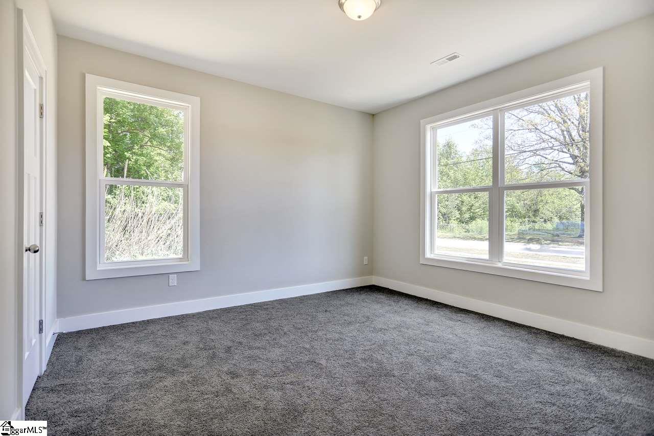 901 Log Shoals Road Greenville, SC 29607 - Photo 12 of 22