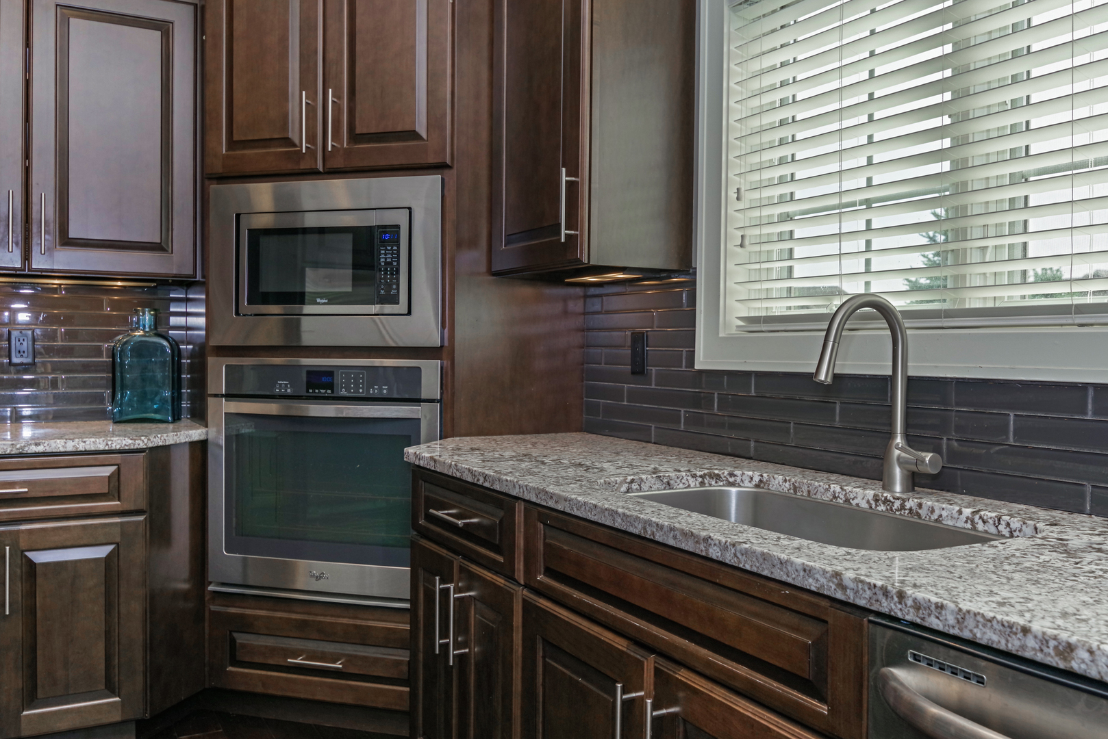 2809 Luke Road Bloomington, IL 61704 - Photo 4 of 48 Gallery Image 4