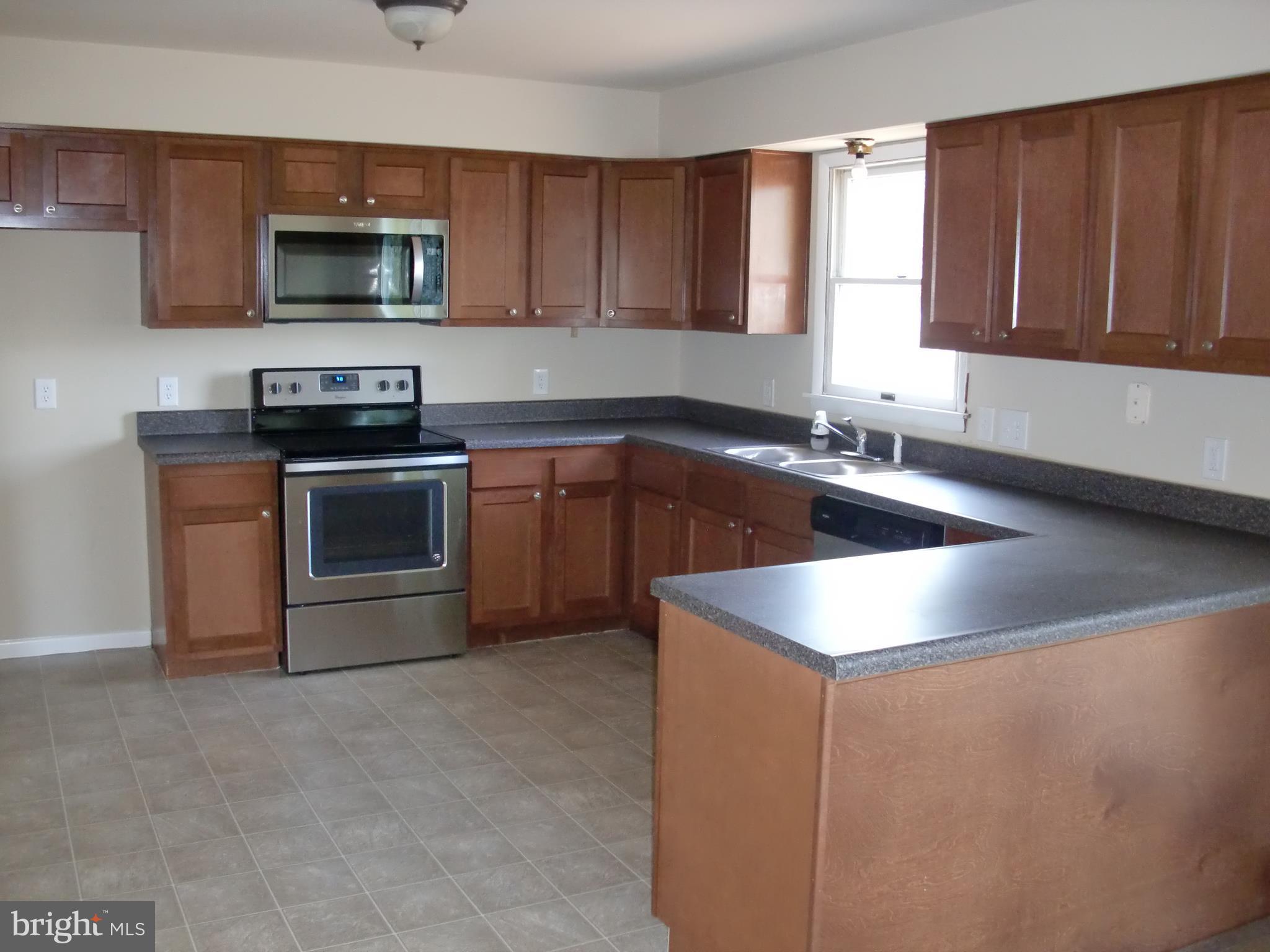 409 Big Elk Chapel Road Elkton, MD 21921 - Photo 3 of 11 Kitchen