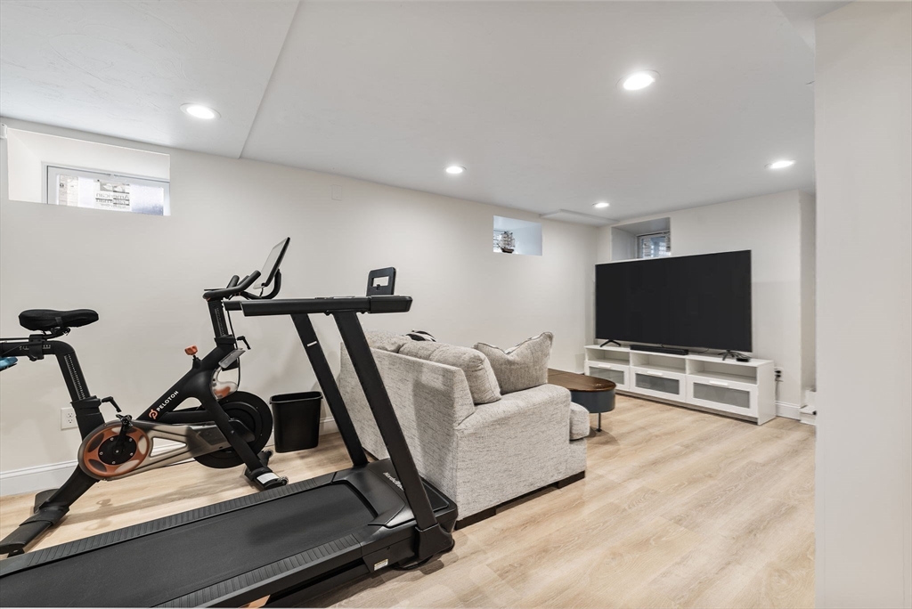 424 Brook Road Milton, MA 02186 - Photo 28 of 41