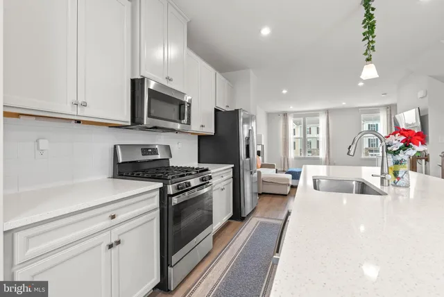 $400,000 | 104 Waterford Way, Swedesboro, NJ 08085