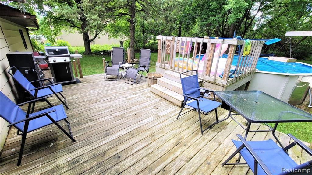 5474 Deland Road Flushing, MI 48433 - Photo 13 of 42