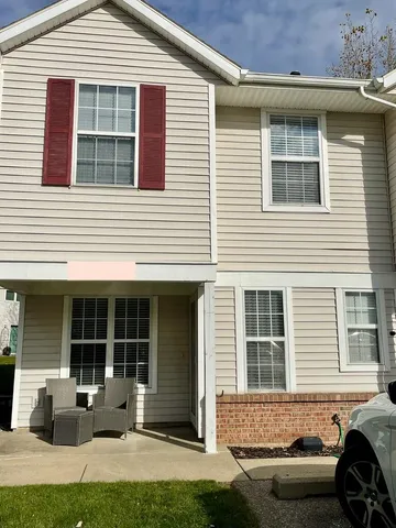 $1,900 | 7014 South Cannon Pl Drive, Unit 16, Rockford, MI 49341