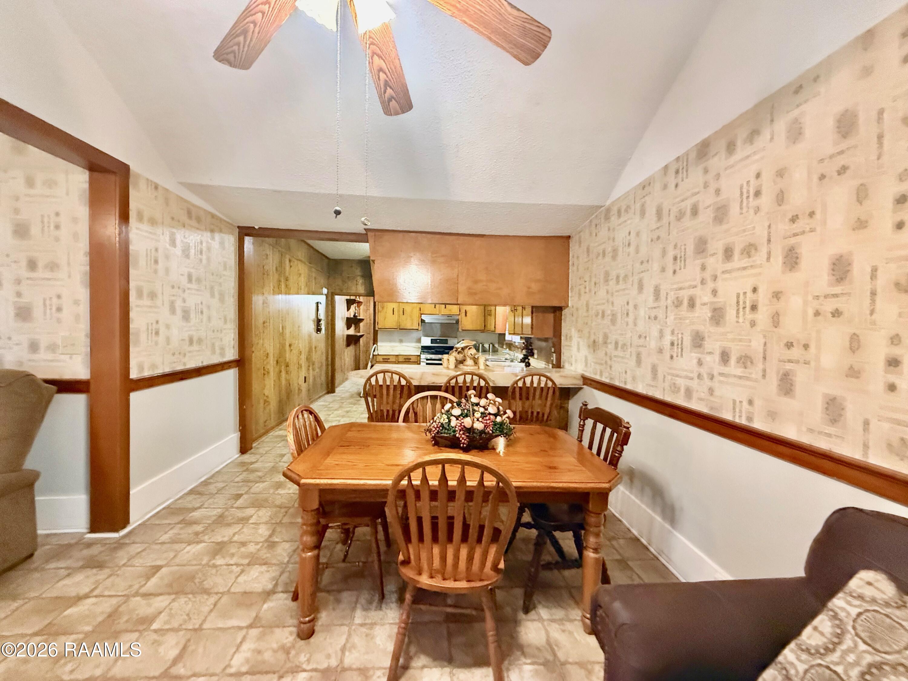 9217 Harold Landry Road New Iberia, LA 70563 - Photo 13 of 42 dining