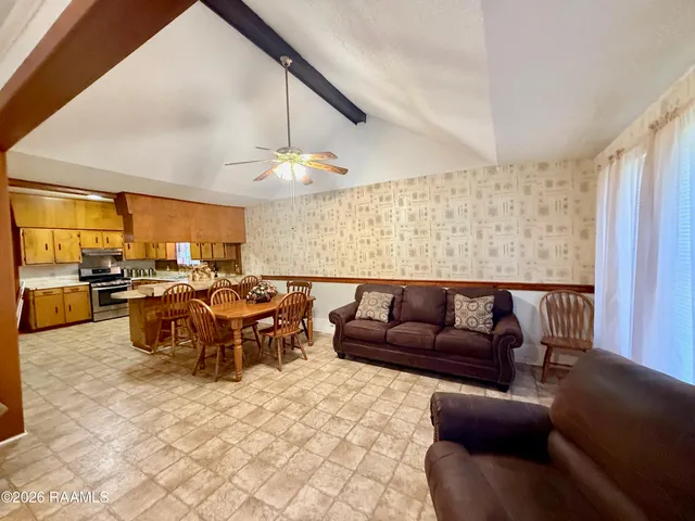 $227,000 | 9217 Harold Landry Road, New Iberia, LA 70563