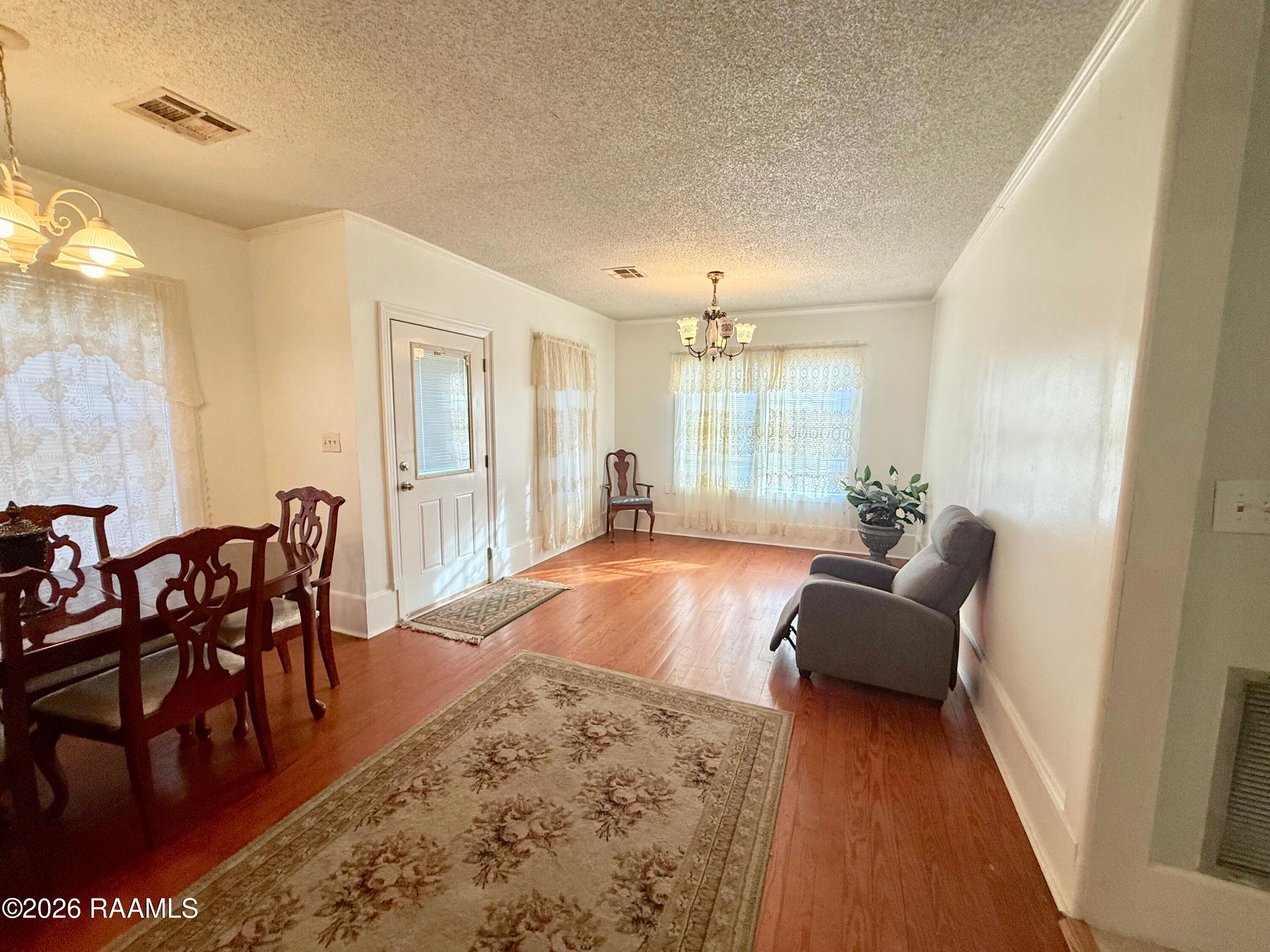 9217 Harold Landry Road New Iberia, LA 70563 - Photo 20 of 42 living room