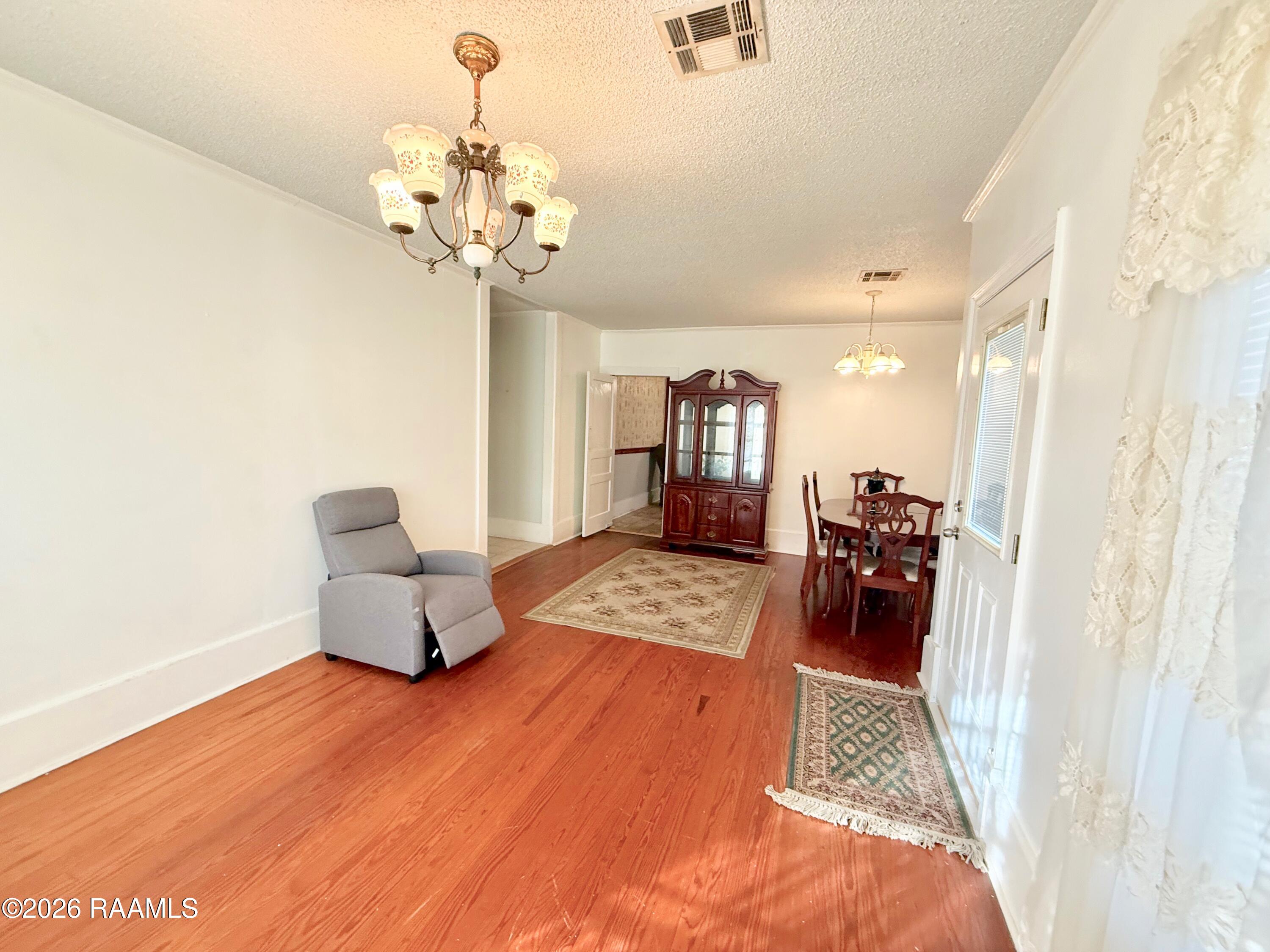 9217 Harold Landry Road New Iberia, LA 70563 - Photo 21 of 42 living room