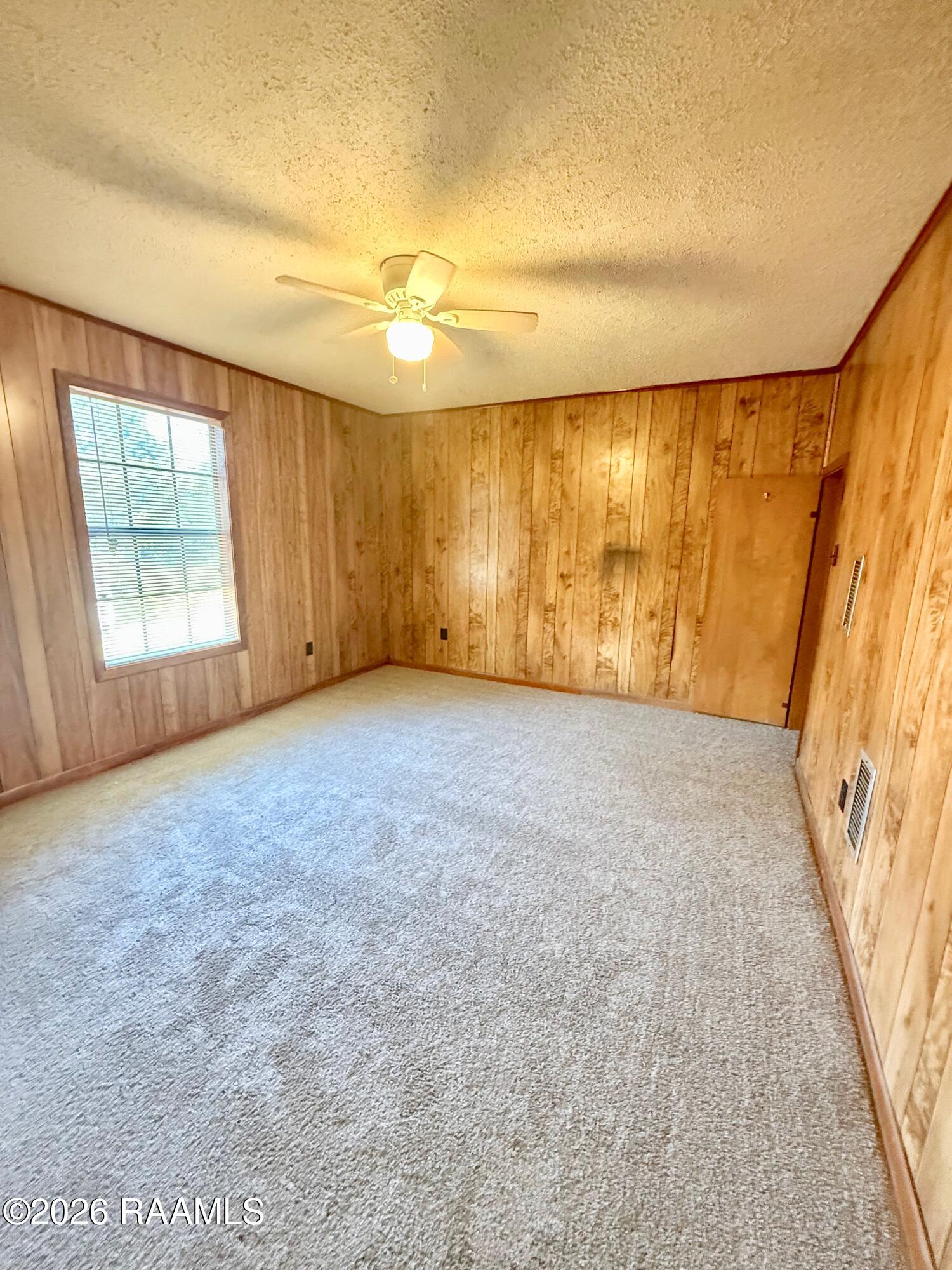 9217 Harold Landry Road New Iberia, LA 70563 - Photo 36 of 42 3rd bedroom