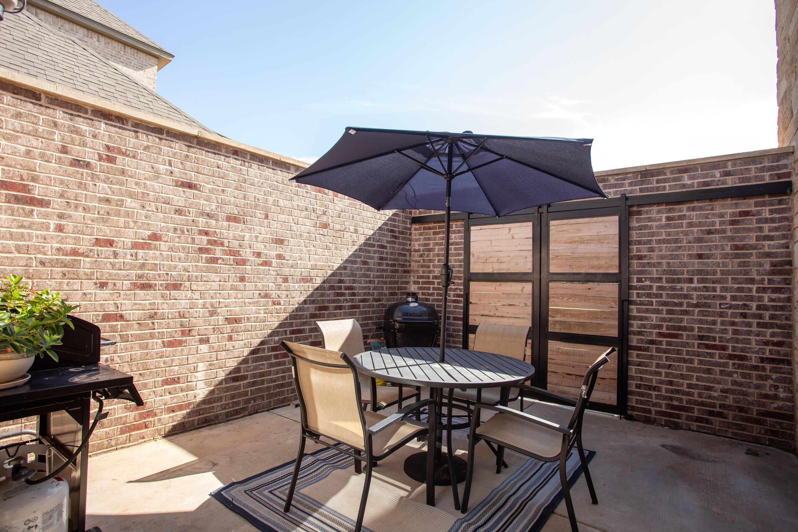5708 Wesley Road Amarillo, TX 79119 - Photo 12 of 33 Off the kitchen