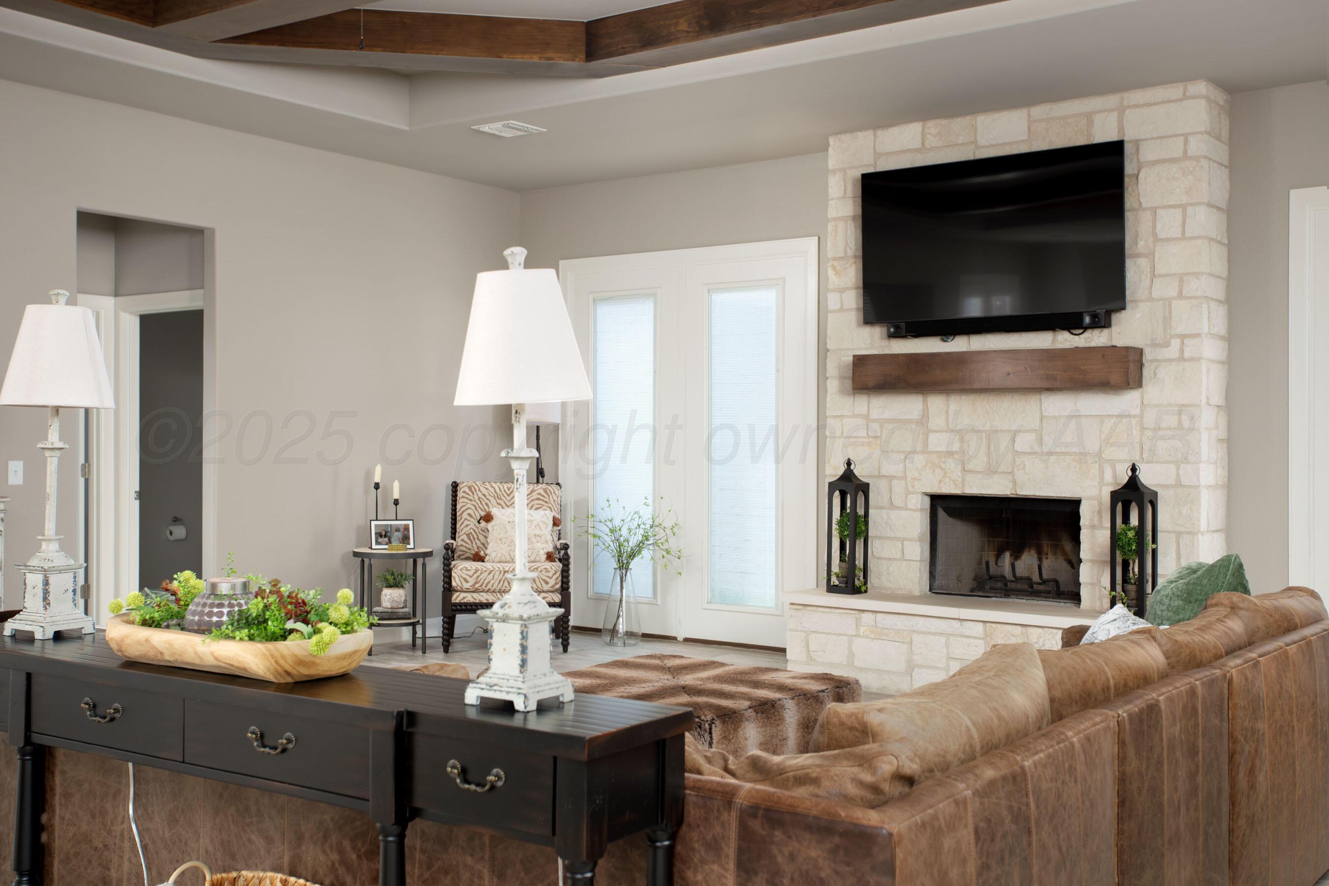 5708 Wesley Road Amarillo, TX 79119 - Photo 5 of 33 Living area view 2