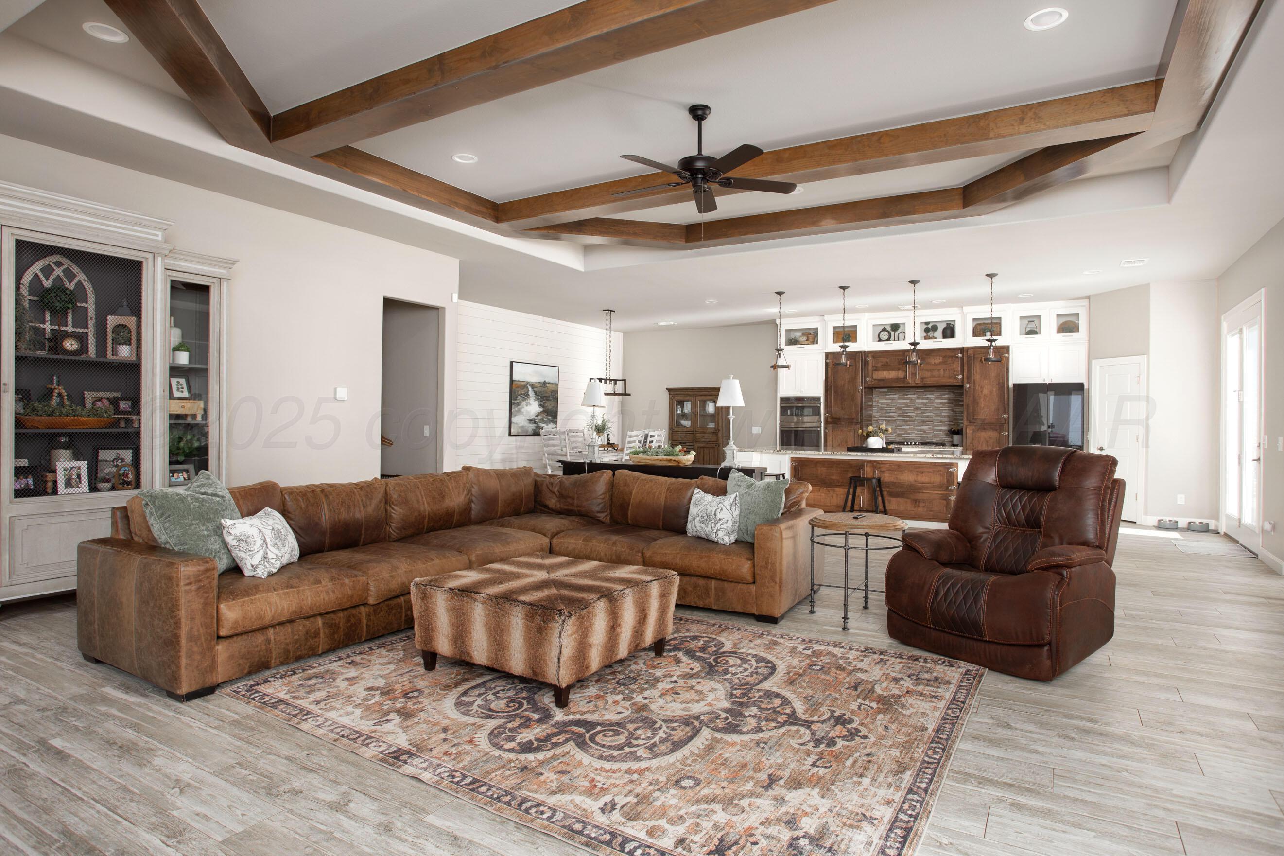 5708 Wesley Road Amarillo, TX 79119 - Photo 7 of 33 Living room view 4