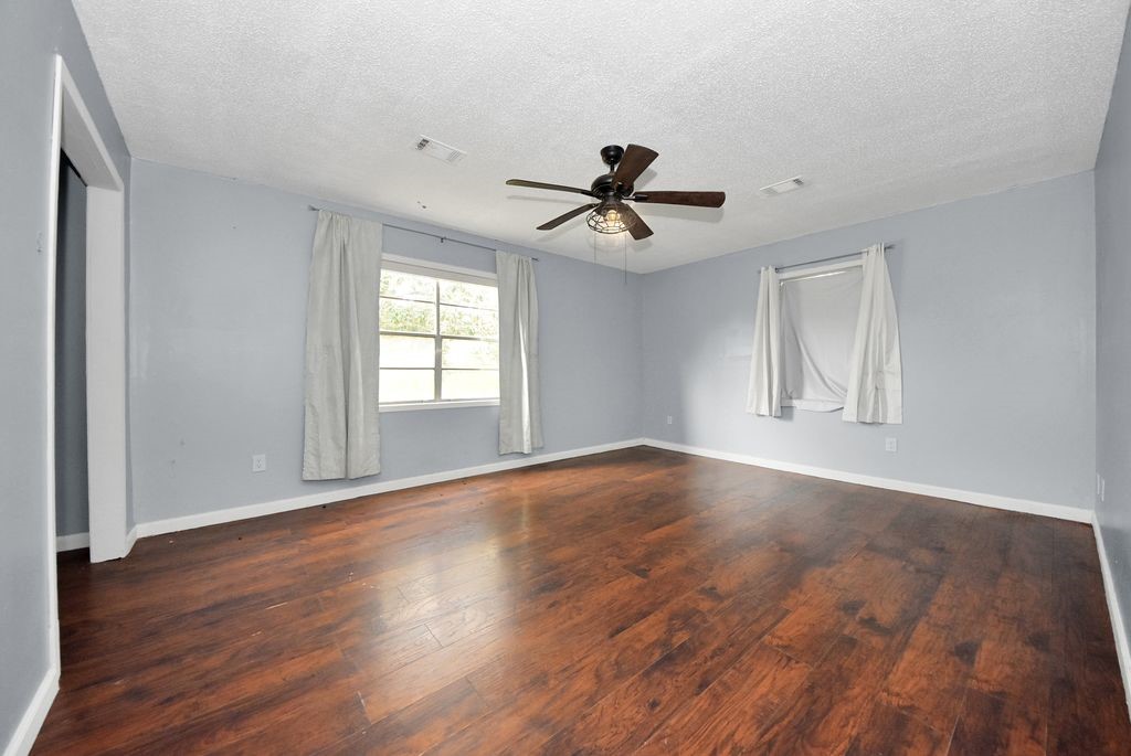 36576 Howell Road Hempstead, TX 77445 - Photo 11 of 24