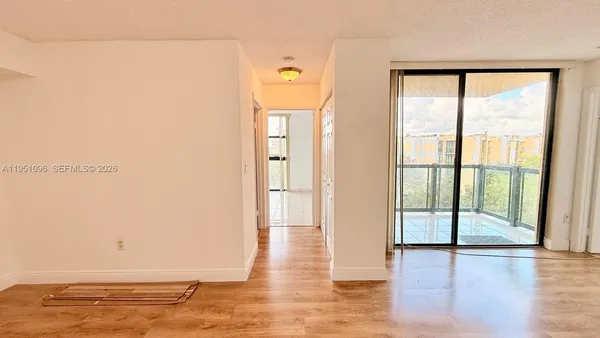 $2,150 | 11800 Southwest 18th Street, Unit 5114, Miami, FL 33175