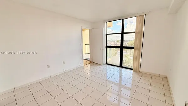 $2,150 | 11800 Southwest 18th Street, Unit 5114, Miami, FL 33175