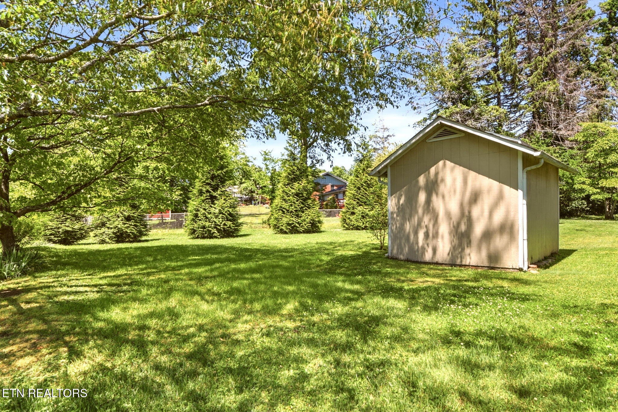 109 Washburn Circle Oak Ridge, TN 37830 - Photo 42 of 53 42-web-or-mls-DSC_7548