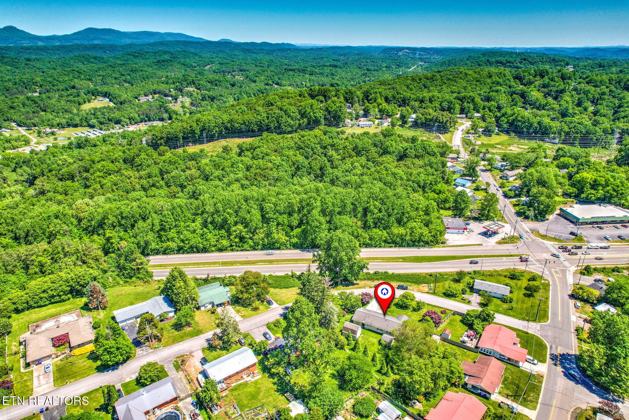 109 Washburn Circle Oak Ridge, TN 37830 - Photo 48 of 53 48-web-or-mls-DJI_0926_7_8