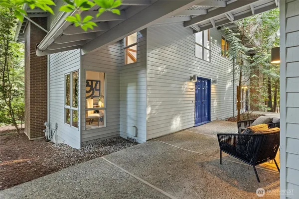 $2,095,000 | 13619 Northeast 28th Street, Bellevue, WA 98005