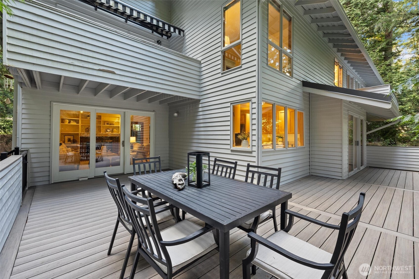13619 Northeast 28th Street Bellevue, WA 98005 - Photo 13 of 35