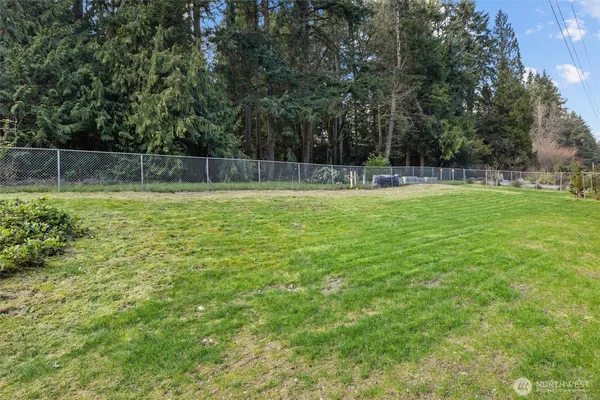 $2,095,000 | 13619 Northeast 28th Street, Bellevue, WA 98005