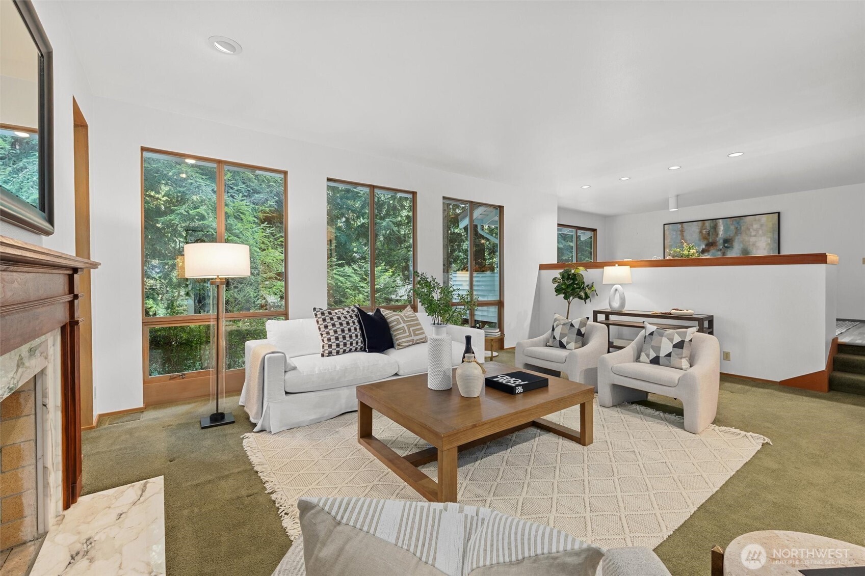 13619 Northeast 28th Street Bellevue, WA 98005 - Photo 5 of 35