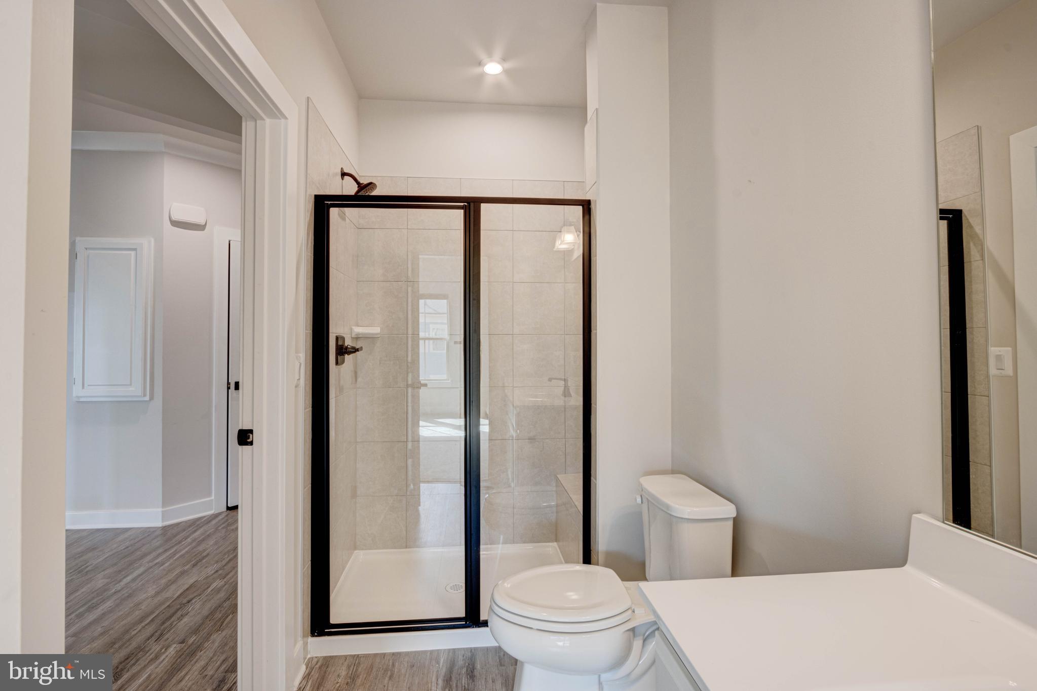 3282 Pine Needle Circle, Unit 403 Frederick, MD 21704 - Photo 16 of 49 #2 Full bathroom