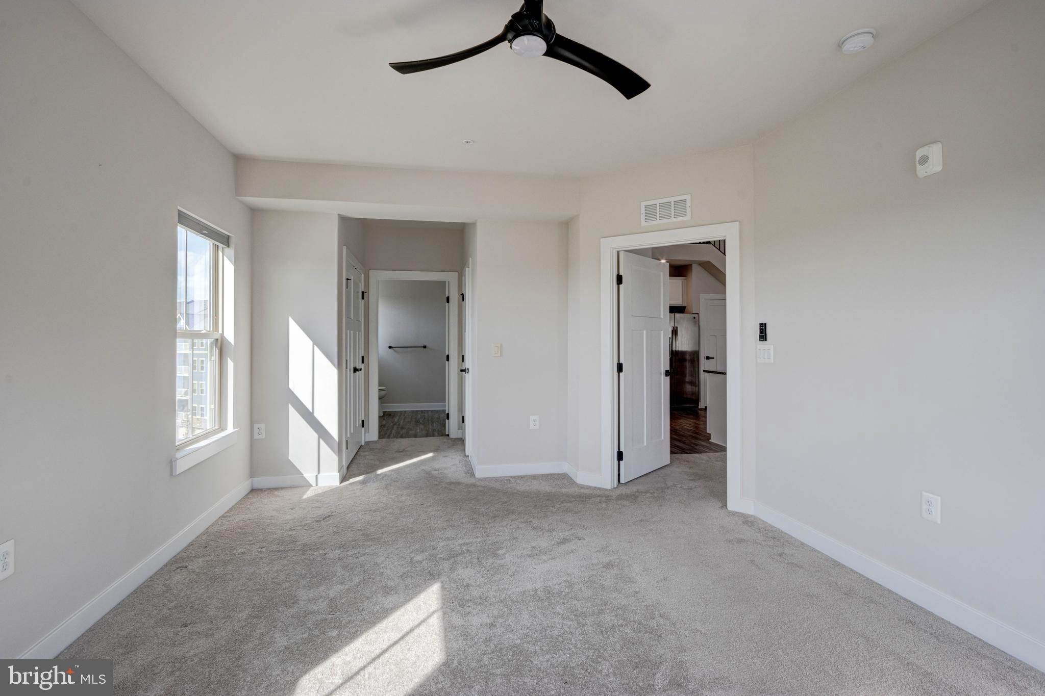 3282 Pine Needle Circle, Unit 403 Frederick, MD 21704 - Photo 20 of 49 Primary bedroom