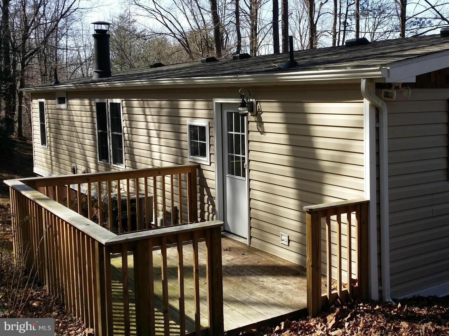 9250 Tetotum Road King George, VA 22485 - Photo 7 of 30 The 8'x12' rear deck