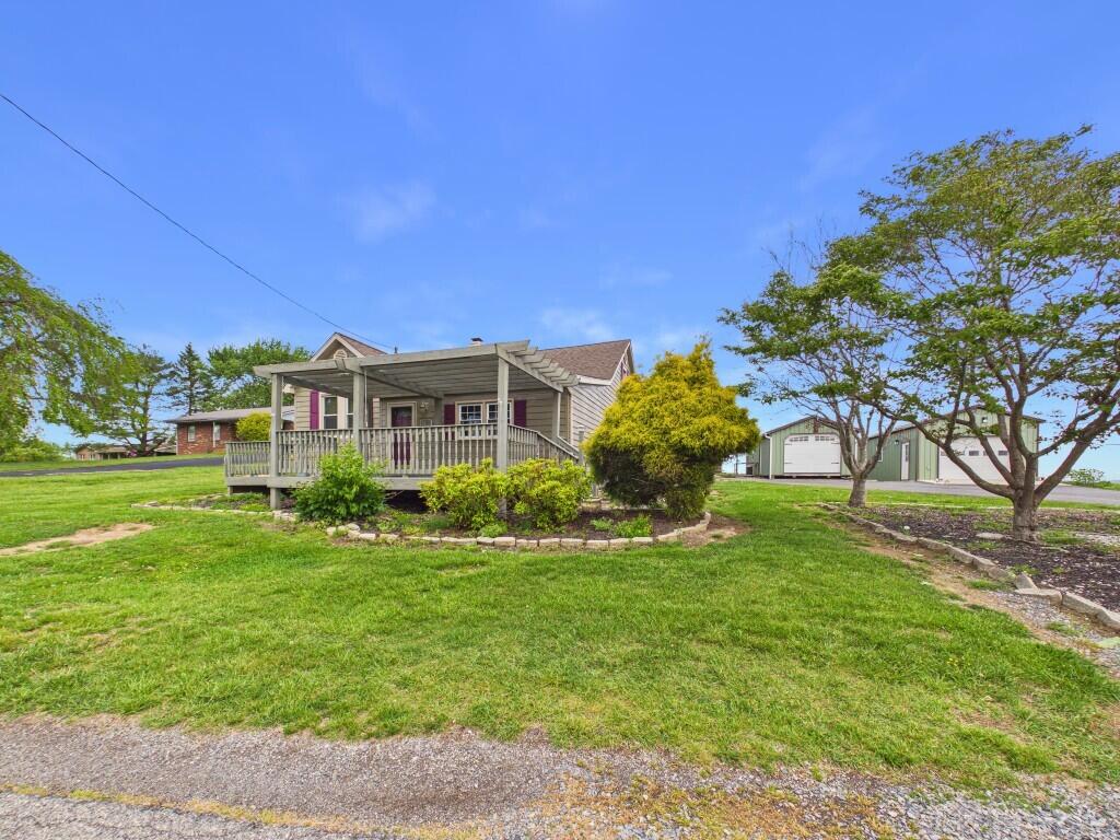 5833 Lyons Road Dublin, VA 24084 - Photo 2 of 64 2