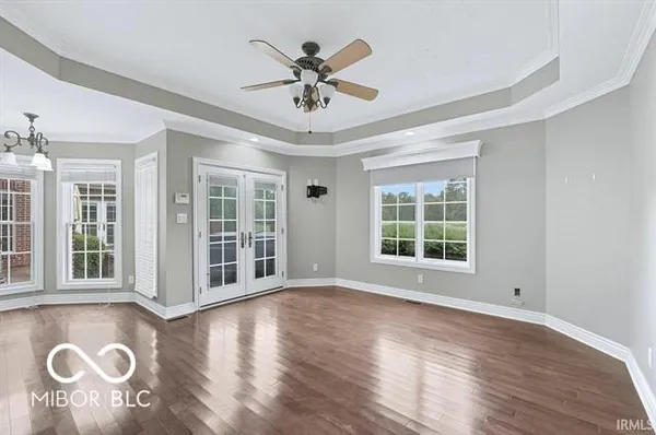 $695,000 | 7105 West St Andrews Avenue, Yorktown, IN 47396