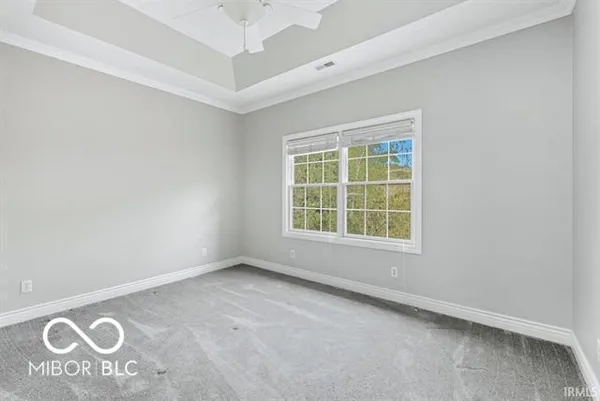 $695,000 | 7105 West St Andrews Avenue, Yorktown, IN 47396