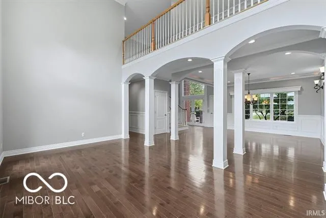 $720,000 | 7105 West St Andrews Avenue, Yorktown, IN 47396