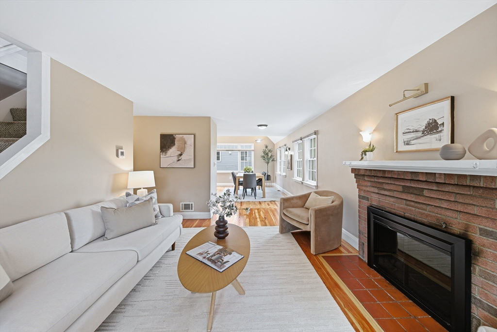 28 Myopia Road Stoneham, MA 02180 - Photo 6 of 42