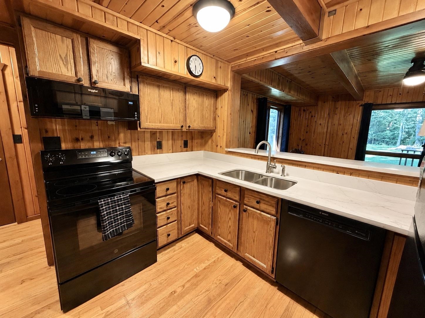 325 Rochester Road Northeast Poplar Grove, IL 61065 - Photo 3 of 39