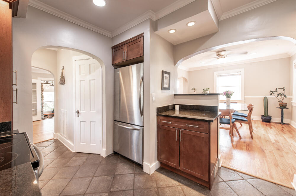 3023 Wrightsboro Road Augusta, GA 30909 - Photo 6 of 31 Ceramic Tile!