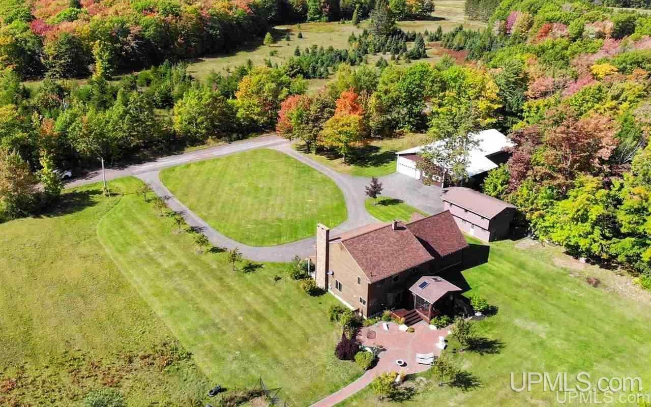 40340 Upper Worham Road Chassell, MI 49916 - Photo 4 of 48 Gallery Image 4