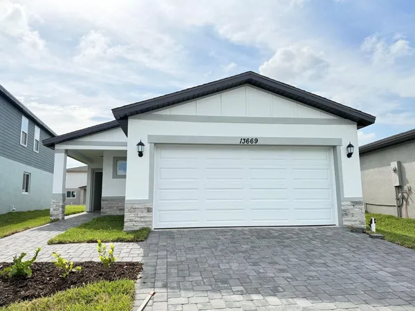 $365,590 | 13669 Vine Drive, Indiantown, FL 34956