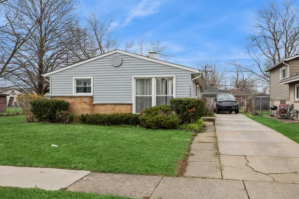 $118,000 | 16323 Paulina Street, Markham, IL 60428