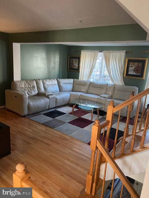 6903 Old Waterloo Road, Unit 9C Elkridge, MD 21075 - Photo 3 of 5 Living Room