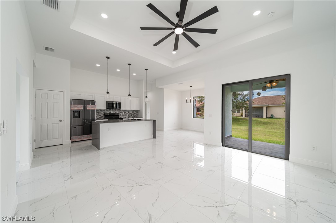 363 Ranier Avenue Lehigh Acres, FL 33974 - Photo 4 of 24 Gallery Image 4