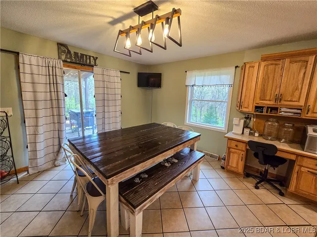 $325,000 | 11237 Wildwood Drive, Versailles, MO 65084