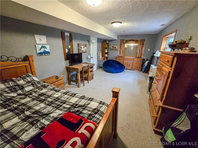 $325,000 | 11237 Wildwood Drive, Versailles, MO 65084