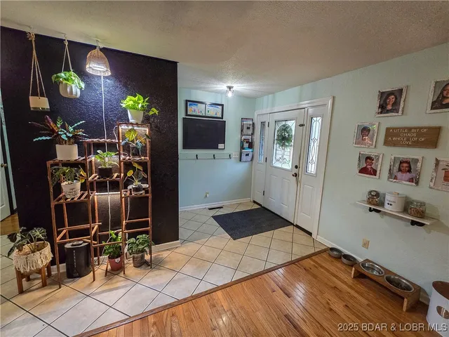 $325,000 | 11237 Wildwood Drive, Versailles, MO 65084