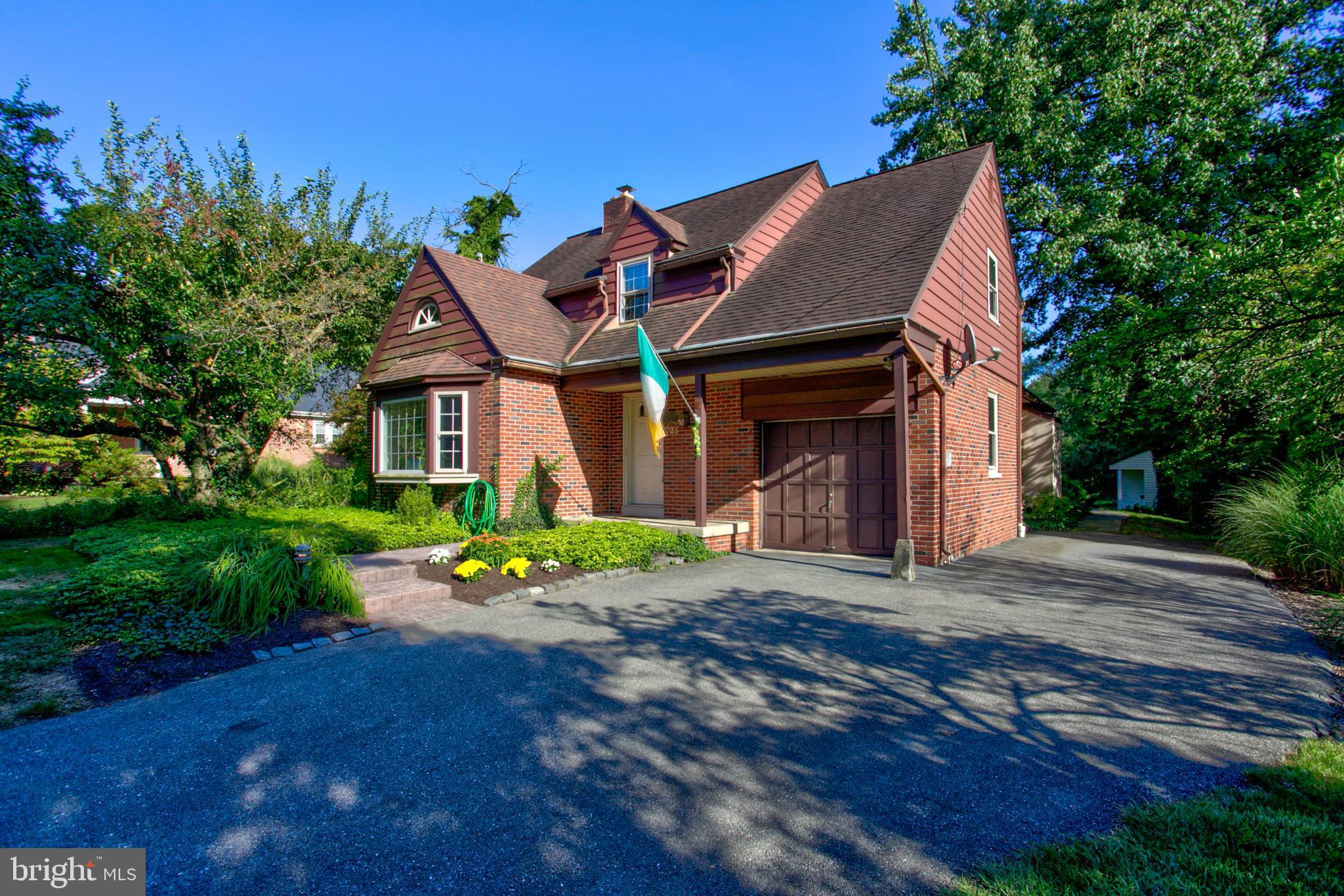 725 Dorsea Road Lancaster, PA 17601 - Photo 3 of 35 Gallery Image 3