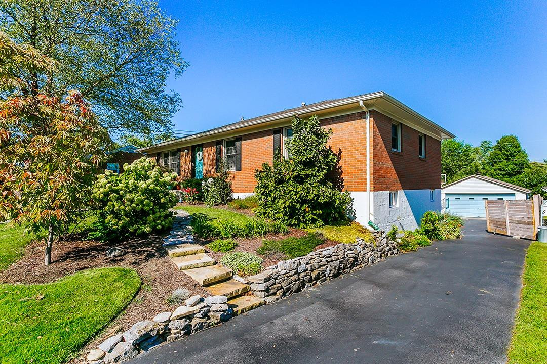 3495 Brunswick Road Lexington, KY 40503 - Photo 2 of 51 Listing Photo