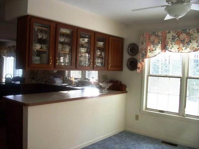 33 Round Table Road Saratoga Springs, NY 12866 - Photo 2 of 11 Photo 2