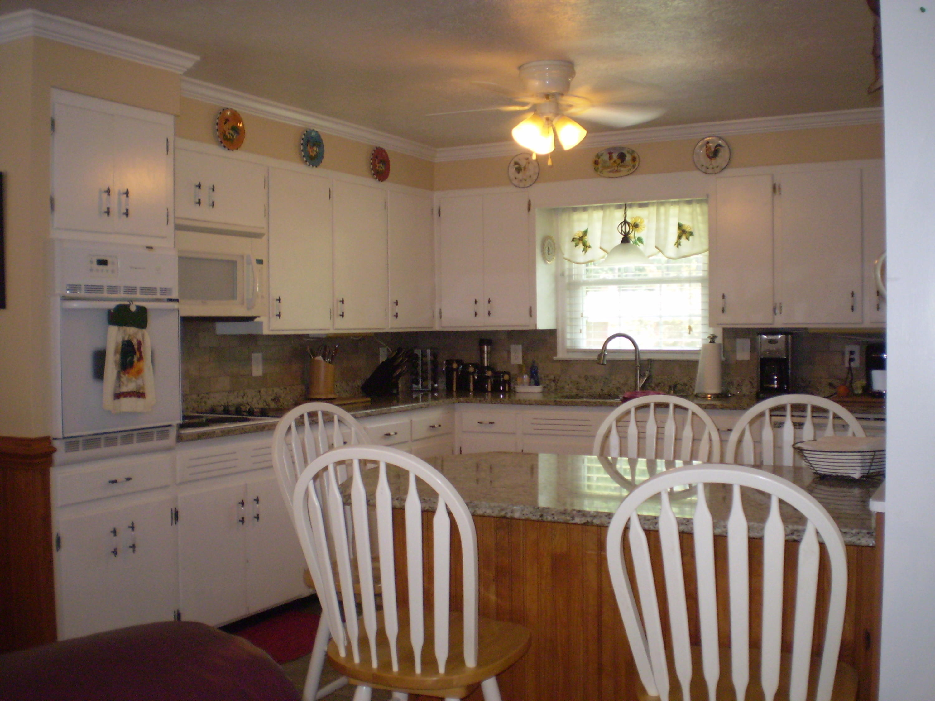 637 Richmond Road Rockingham, NC 28379 - Photo 4 of 29 Kitchen