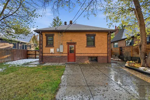 $850,000 | 2820 Clermont Street, Denver, CO 80207
