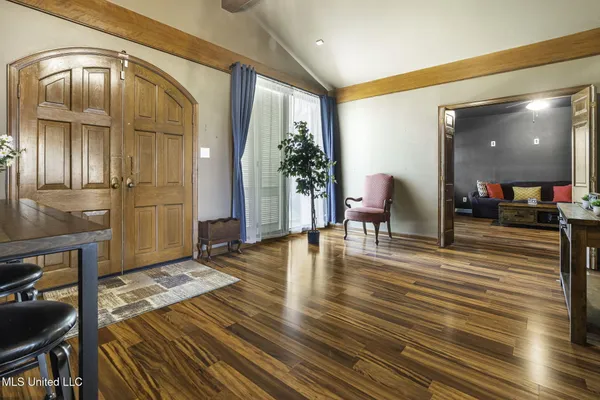 $1,200 | Undisclosed Address, McComb, MS 39648