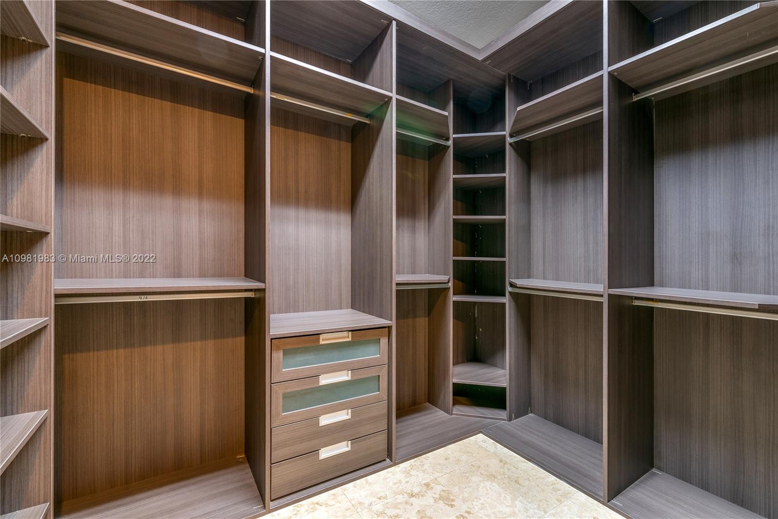 Spring Garden Miami, FL 33136 - Photo 11 of 39